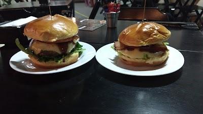 Coyote hamburgueria - Foto 1