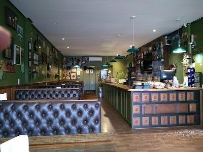 Molly Malone Irish Pub - pub irlandes - Foto 1