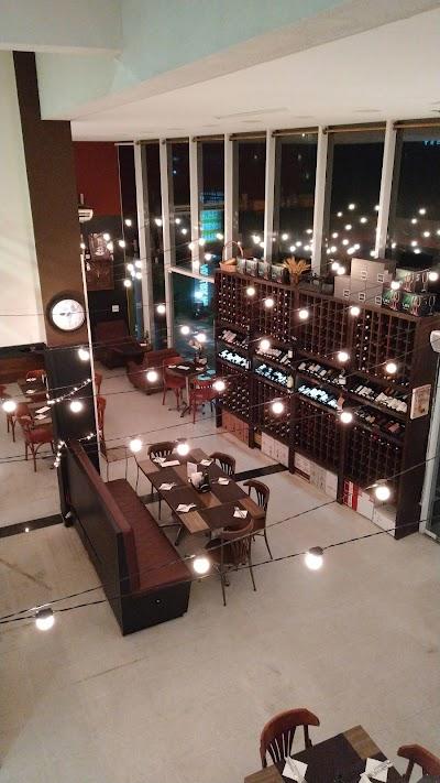 Empório 4 Estações