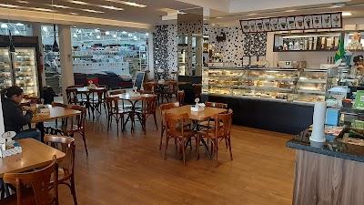 Damay Café e Confeitaria - Balneário Piçarras/SC - Foto 1