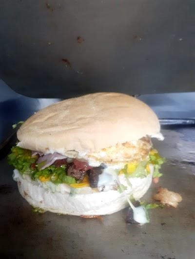 Mateus & Maria Lanches - Foto 1