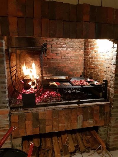 Forasteiros - Foto 1