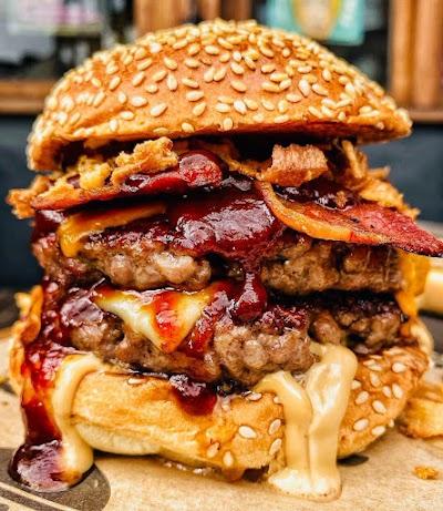 Insano Burger 😱 A Melhor Hambúrgueria Em Caieiras! 🍔