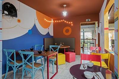 Tuk-Tuk Restaurante - Comida Indiana e Tailandesa - Foto 1