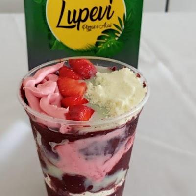 Lupeví pizzas e açaí