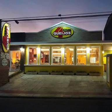 Pizzaria Quatro Queijos Ponta de Baixo - Foto 1