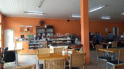 Padaria e Confeitaria Brasil - Foto 1