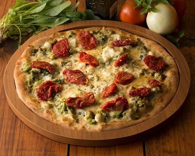 Pizzaria & Restaurante La Taverna - Zona Leste - Foto 1