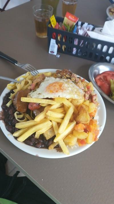 Restaurante e Pizzaria Americana - Foto 1