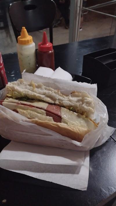 Lancheria Universal - Foto 1