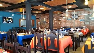 La Ballena Restaurante & Bar - Foto 1